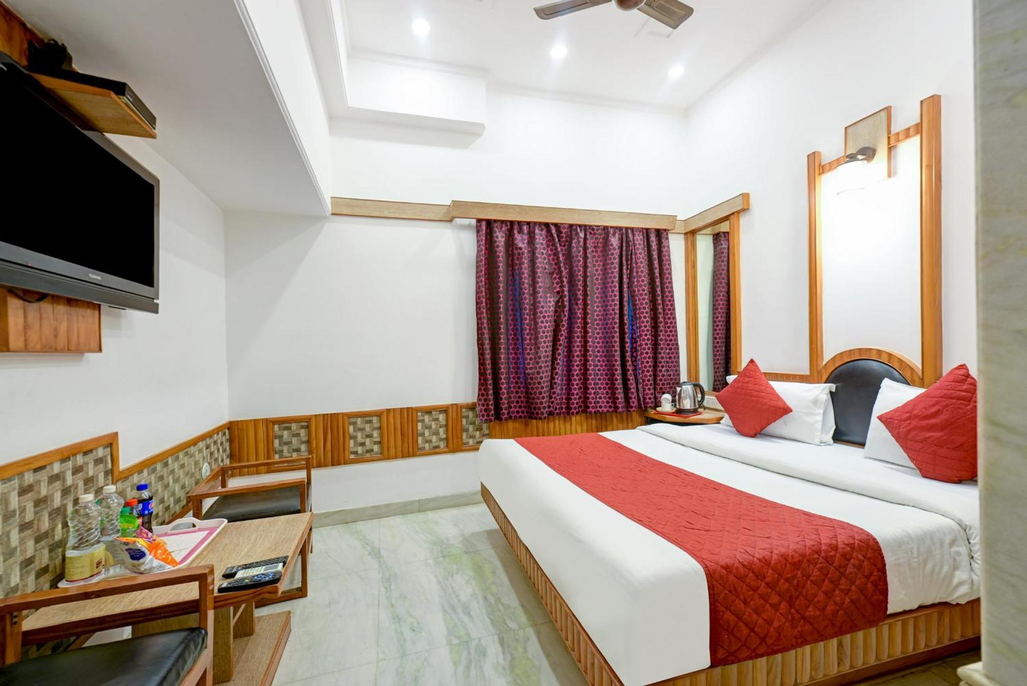 The Natraj Yes Please -New Delhi Hotel Ngoại thất bức ảnh